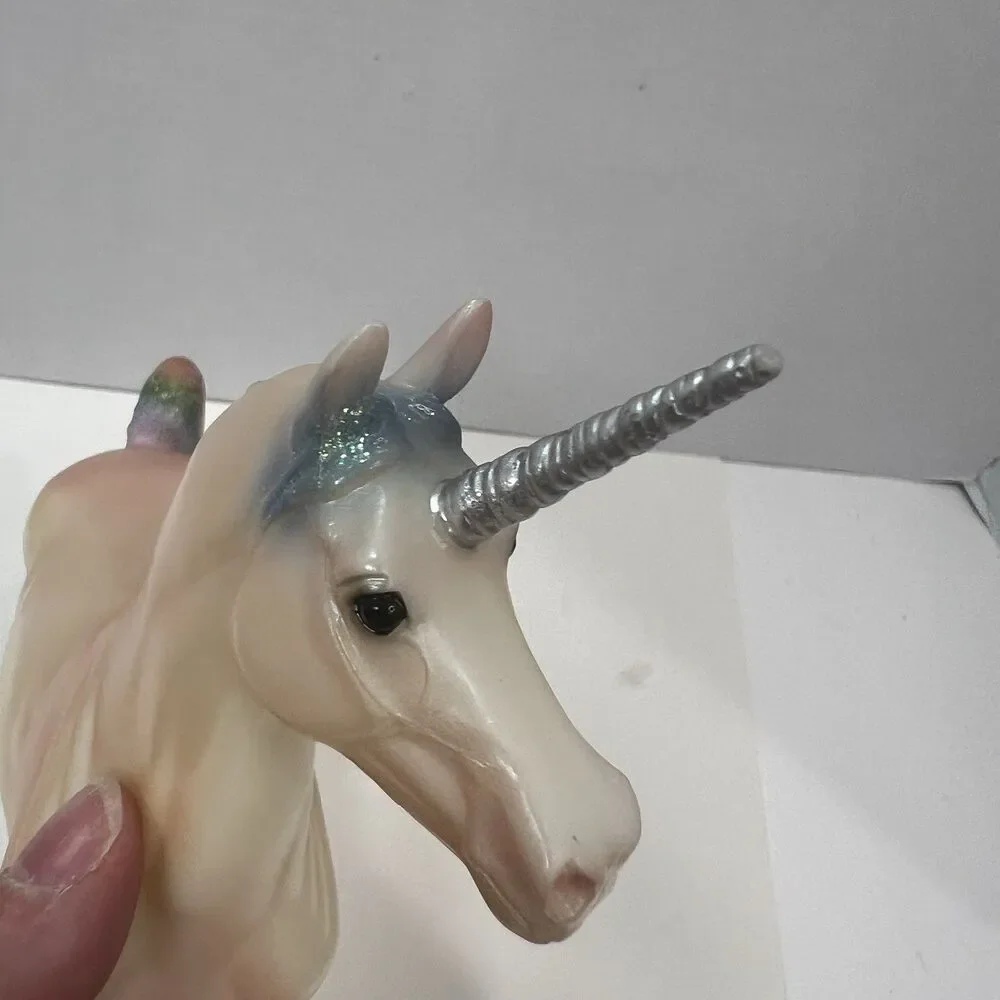 Breyer Skyler Classic Unicorn Rainbow Glitter Shimmer Pearlescent Horse Vintage